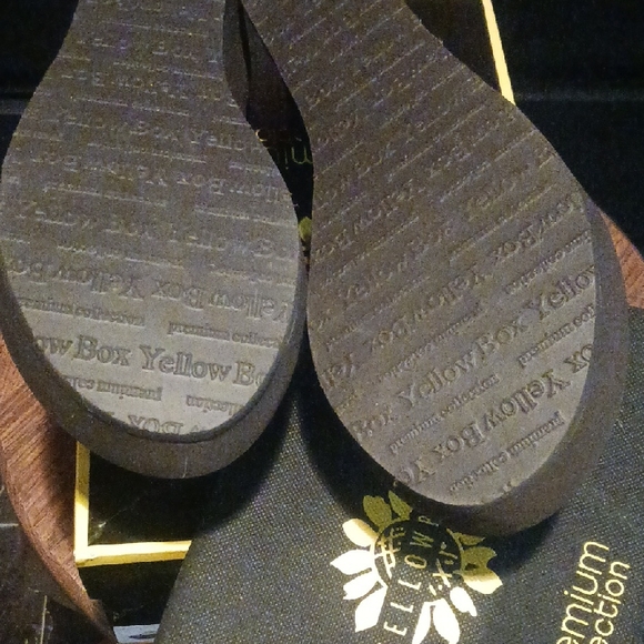 Yellow Box Black Sandals with Gold Accents - Picture 5 of 8